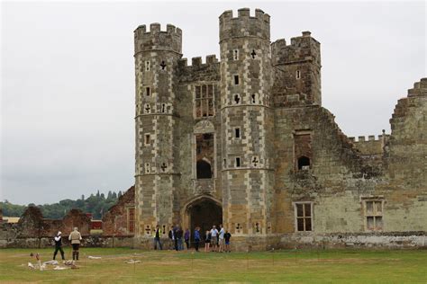 tudor castles history